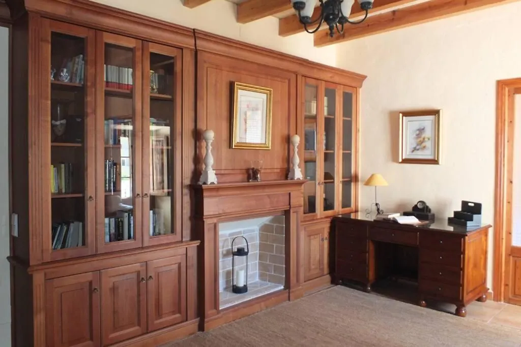 Villa Maria, bonita casa con jardín y piscina privada en Andraitx